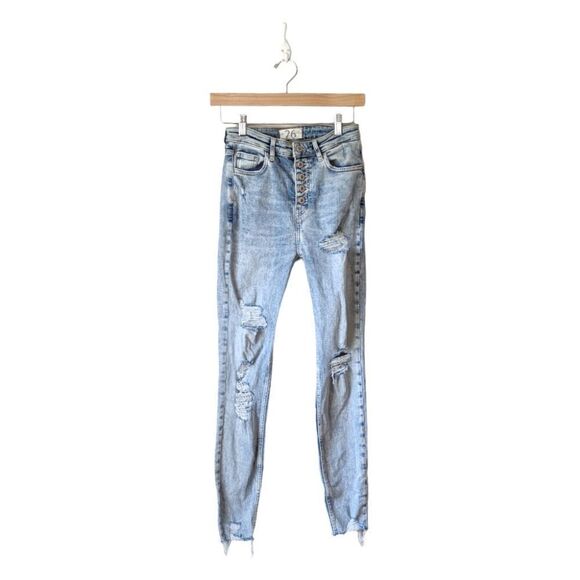 Free People Light Wash Sabrina Skinny Fray Jeans Light Bleach Indigo Size 26 - Picture 3 of 8